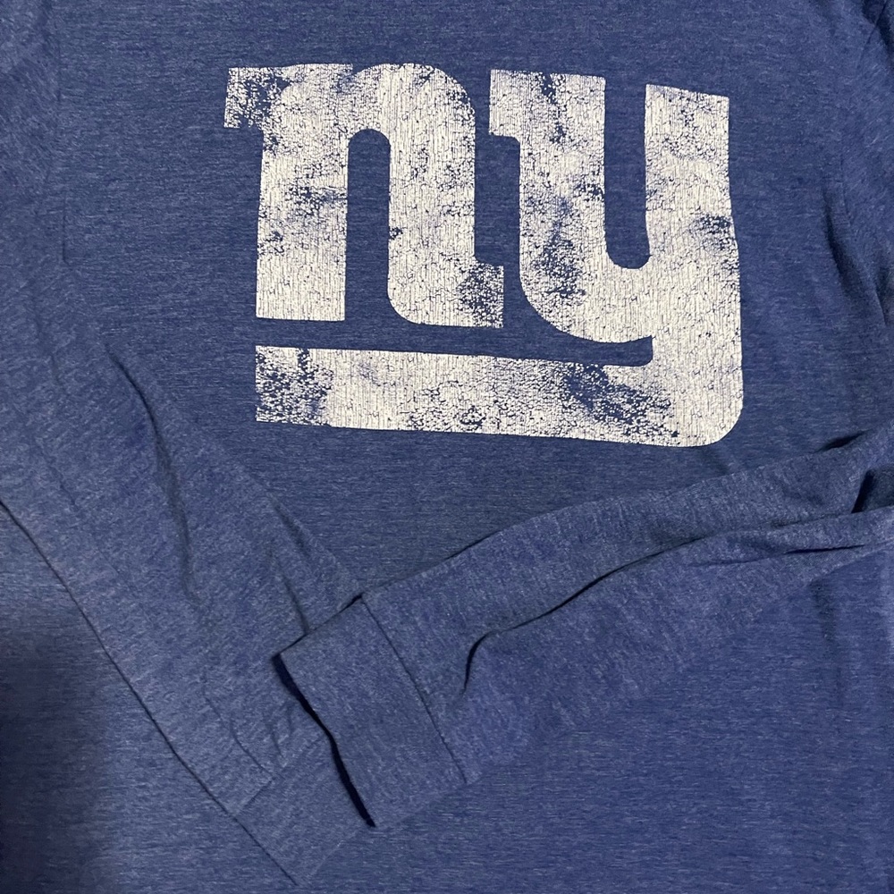Boys NYG long sleeve t shirt - Picture 2 of 3